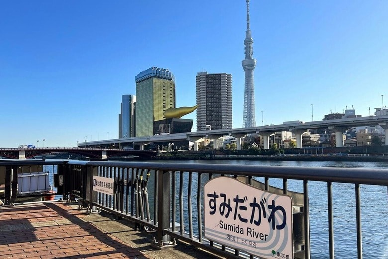 まるでマトリックス？ スカイツリーが「ついてくる」...東京観光中に遭遇した不思議現象（写真はイメージです）　Kiko K-Unsplash