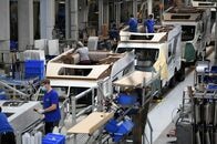 独鉱工業生産、5月は前期比＋0.9％　自動車けん引し予想上回る