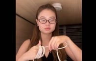 通勤費が高すぎて...「棺桶のような場所」で寝泊まりする女性の「衝撃映像」が話題に「こんな人生は嫌だ」との声も