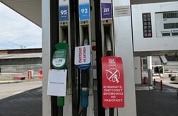 ロシア、ウクライナによる攻撃で燃料不足　輸入案も浮上