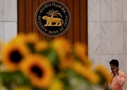 インド中銀が金利据え置き、予想通り　インフレなお抑制と判断