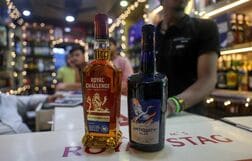 英ディアジオ、インドで酒類の配合変更　販売禁止解除へ＝関係筋