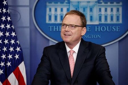 ハセット米大統領経済顧問は２２日、近く退任する意向を示した。ホワイトハウスで２０１８年２月撮影（２０２０年　ロイター/Jonathan Ernst）