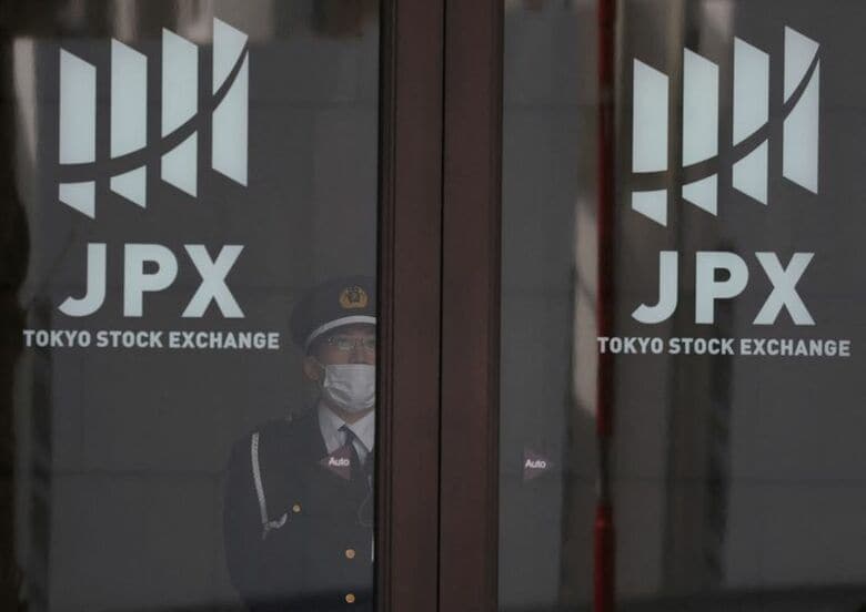 4月6日、東京証券取引所で撮影。  REUTERS/Issei Kato
