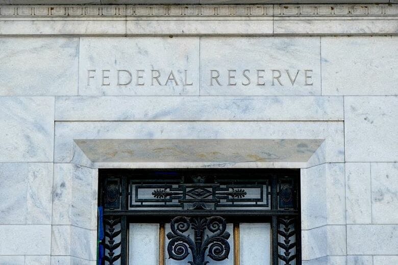 米ワシントンの連邦準備制度理事会ビル。2025年11月14日撮影。REUTERS/Elizabeth Frantz