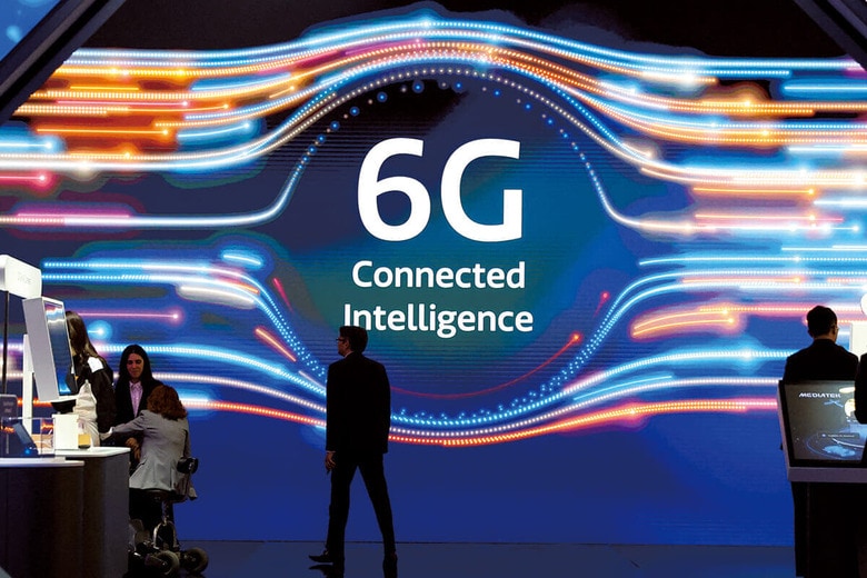 新技術が披露されたMWCでは、次世代通信規格に注目が　BRUNA CASASｰREUTERS