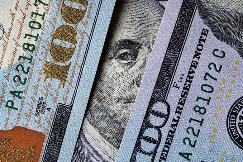 ドルが基軸通貨であることでアメリカは多大な恩恵を受けて　OLEKSANDR KOZACHOK/GETTY IMAGES