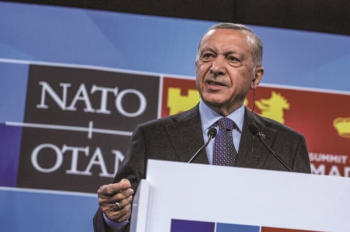 北欧2カ国の加盟を一転容認したエルドアンの腹の内は　VALERIA MONGELLI-BLOOMBERG/GETTY IMAGES