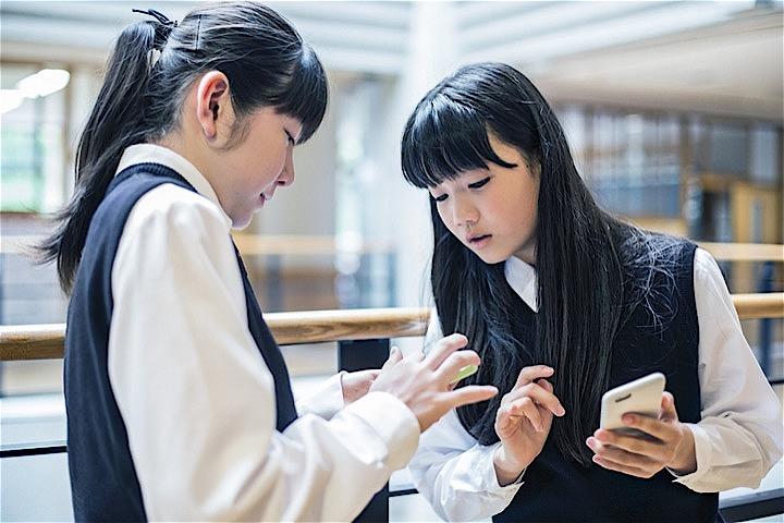 今の若い世代は検索する「余計な時間」を圧縮している　xavierarnau - iStockphoto