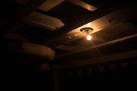 【動画】「気持ちが悪い...」築100年以上の住宅に「隠し部屋」...その中には卑猥な物が散乱