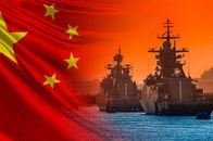 台湾侵攻の「ゲームチェンジャー」...中国軍、遠距離から大量の軍用車両を上陸可能な、巨大船を公開