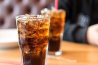 「スーダン内乱の長期化でコーラなど炭酸飲料が値上がりする」は本当か