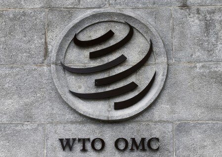 　１１月１８日、世界貿易機関（ＷＴＯ）は世界のモノの貿易について、主要セクターの関税引き上げや貿易摩擦で、第４・四半期は伸びが「トレンドを下回る」状況が続くと予想した。２０１６年６月、スイスのジュネーブで撮影（２０１９年　ロイター/Denis Balibouse）