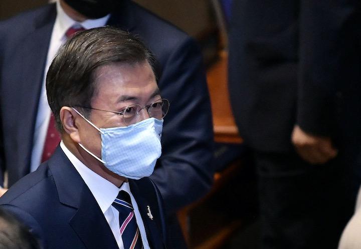 文在寅大統領の姿勢に変化はあるか......  Kim Min-Hee/REUTERS