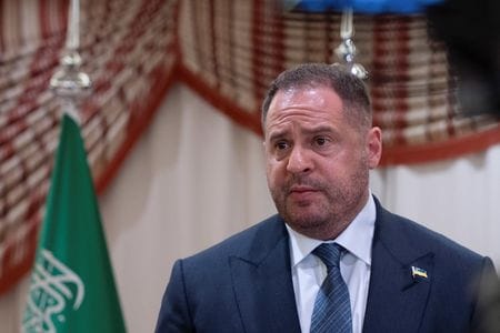 ウクライナのイェルマーク大統領府長官は１３日、ウクライナは米国が提示した３０日間の停戦案を受け入れたものの、ロシアとの「紛争の凍結」には同意しないと述べた。写真は１１日、サウジアラビアのジッダで撮影（２０２５年　ロイター/Mohammed Benmansour）