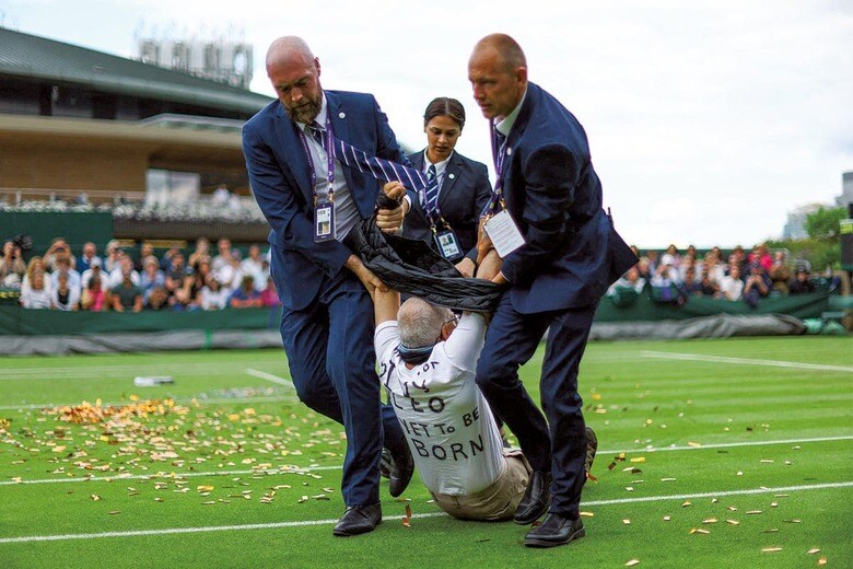 HANNAH MCKAYｰREUTERS