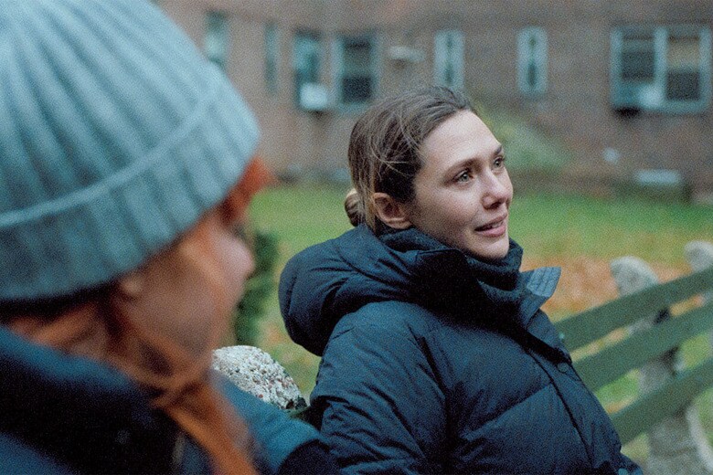 映画『喪う』の場面写真、エリザベス・オルセンが演じる三女クリスティーナ