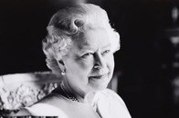 【動画】他のメンバーに遅れてバルモラル城に到着したヘンリー王子