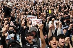 EXCLUSIVE-ＡＩ超過利益、取引先や従業員と分配を　韓国労働相がＩＴ大手に要請