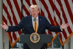 「偽世論調査」と怒るトランプ、しかし数字は残酷...支持率低下は止まらず