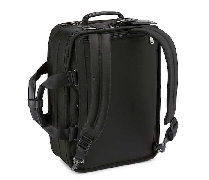 tumi11054a.jpg