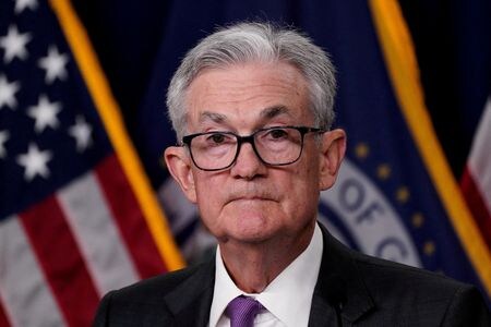 米連邦準備理事会（ＦＲＢ）のパウエル議長は２５日、インフレを確実に抑制するために一段の利上げが必要となる可能性があるという認識を示した。７月撮影（２０２３年　ロイター/Elizabeth Frantz）