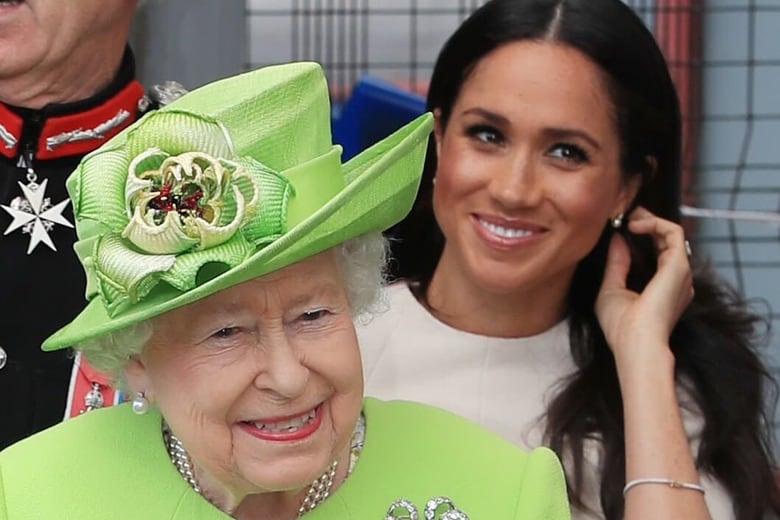 エリザベス女王とメーガン妃（2018年6月）　Peter Byrne/Pool via Reuters