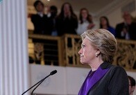 米大統領選、クリントンはまだ勝つ可能性がある──専門家