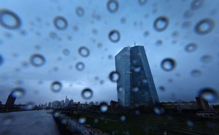 欧州中央銀行（ＥＣＢ）のシュナーベル専務理事は１９日、ＥＣＢは高インフレとの戦いに起因するあらゆる金融不安に対応する手段を有しているため、高インフレとの戦いを続けることができると述べた。３月１４日撮影（２０２３年　ロイター/Kai Pfaffenbach）