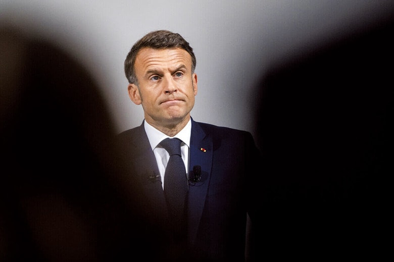 議会の解散と総選挙を宣言したフランスのマクロン大統領　NATHAN LAINEｰBLOOMBERG/GETTY IMAGES