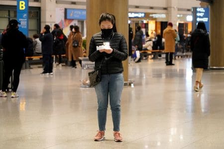 韓国の国土交通省は１日、航空機へのリチウム電池の持ち込みに関する制限を強化した。資料写真、２０２０年3月、仁川空港（２０２５年　ロイター／Kim Hong-Ji）