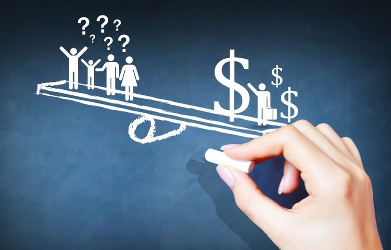 生涯賃金で見ると男女差、地域差はかなり大きい　Eviart/Shutterstock