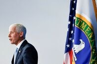 米エネルギー長官、製油所に軽油輸出の自主制限打診＝関係筋