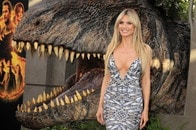 【写真】「もう裸じゃん」...ハイディ・クルムが披露した「裸のドレス」