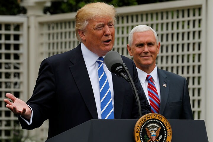 トランプ降ろしにはペンス副大統領によるクーデターという手段もある　Jonathan Ernst-REUTERS