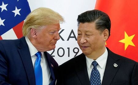 中国国営通信新華社は５日、習近平国家主席がトランプ米大統領と電話会談を行ったと報じた。２０１９年６月、大阪で撮影（２０２５年　ロイター/Kevin Lamarque）