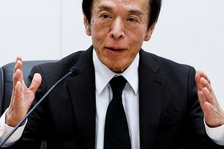 　６月２１日、日銀の植田和男総裁は、全国信用金庫大会であいさつし、７月の金融政策決定会合で今後１―２年程度の国債買い入れの減額計画を決めるが、減額は「相応の規模になる」と改めて言明した。写真は３月、都内で撮影（２０２４年　ロイター／Kim Kyung-Hoon）