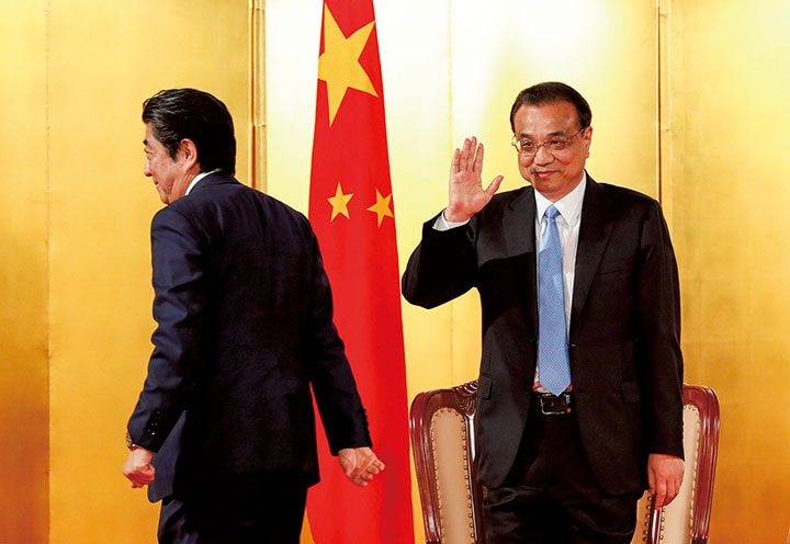 安倍は5月9日、訪日した中国の李克強首相と会談したが　Kim Kyung Hoon-REUTERS