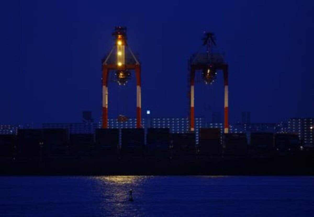 機械受注11月は前月比－11%、20年4月以来の大幅減 判断据え置き