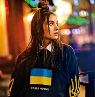 「世界の関心が失われないように...」ウクライナ人歌手もコメディアンも戦い続ける