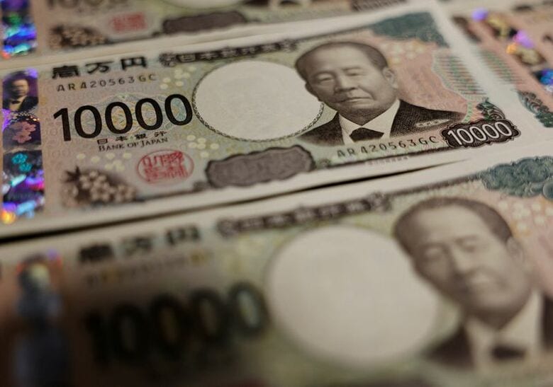 写真は円紙幣。10月20日撮影。 REUTERS/Kim Kyung-Hoon