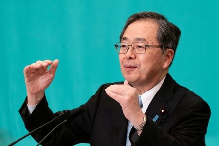 　１０月１０日、公明党の斉藤鉄夫代表は、自公党首会談後、自公連立政権をいったん白紙とし、これまでの関係に区切りをつけると表明した。写真は都内で７月２日撮影（２０２５年　ロイター）