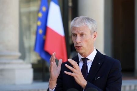 フランスのリエステール貿易・魅力担当相は、米大統領選で民主党候補のバイデン氏が勝利した場合、米仏の貿易関係はより円滑になるだろうと述べた。５月撮影（２０２０年　ロイター/Ludovic Marin）