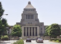 臨時国会、日米通商交渉・入管法改正案など与野党対決色強まる