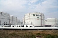 米国のイラン核合意離脱、中国に漁夫の利？　人民元建て原油取引後押しの可能性