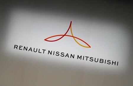 　２９日、日産自動車<7201.T>・ルノー<RENA.PA>・三菱自動車<7211.T>の３社連合は、連合を取りまとめる会議体（アライアンス・オペレーティング・ボード）に調整役となる事務局長を置くと発表した。写真は横浜市で３月１２日撮影（２０１９年　ロイター/Kim Kyung-Hoon）