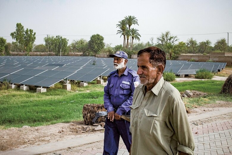 急ピッチで再エネ化を進めるパキスタンの各地には太陽光パネルが　ADREES LATIF-REUTERS