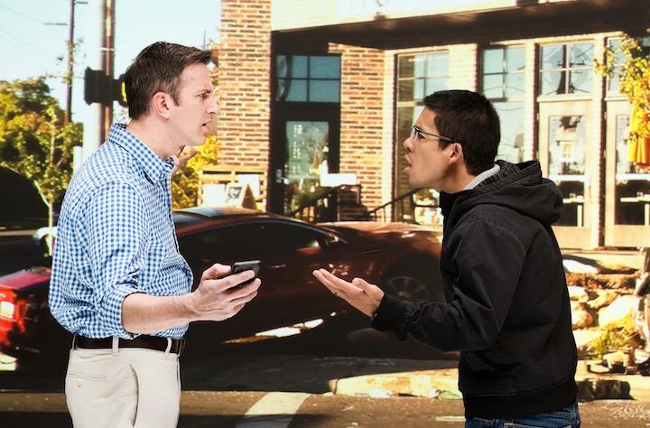 スマホを貸しただけなのに...　　（写真はイメージ）4x6 - iStock