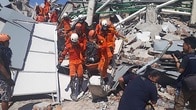 インドネシア・スラウェシ地震・津波の死者844人に　早すぎた津波警報解除が犠牲者増やした？