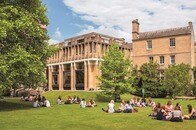 若者ばかり損するイギリスの学資ローン地獄